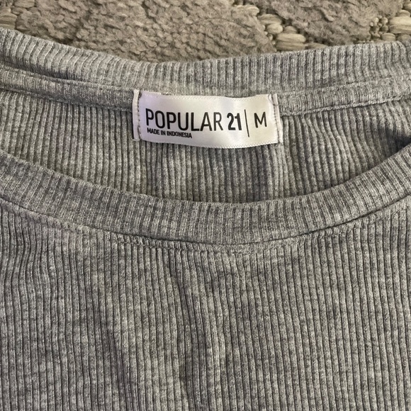 Grey Ribbed Crop Tee - Picture 4 of 6